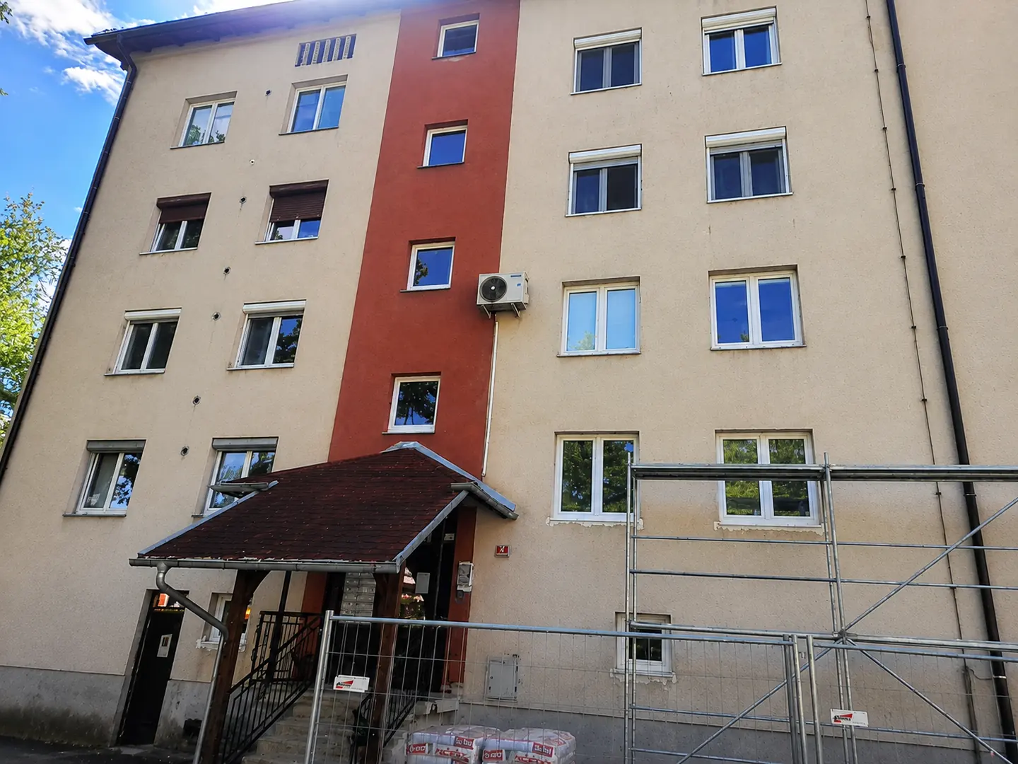 Objekt pred izvedbo nove fasade